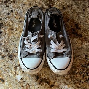 Gray Converse slip on sneaker